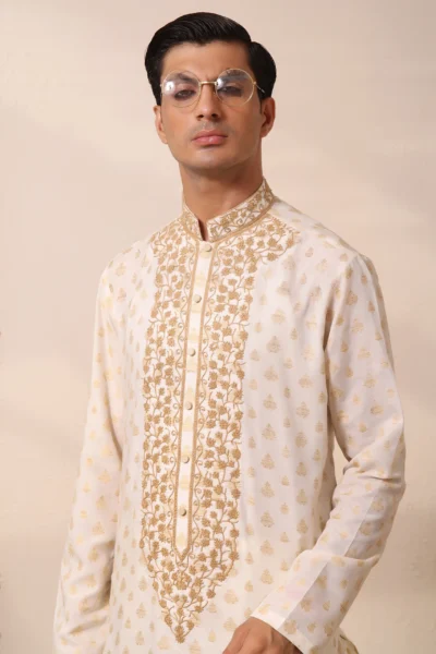 stunning embroidered mens kurta