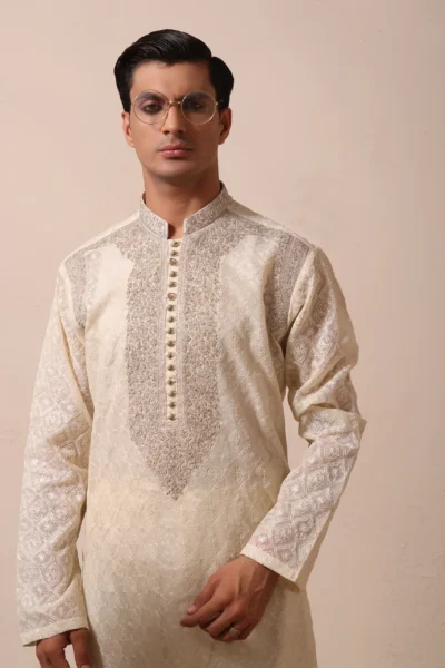 Eggsell Off-White Embroidered Kurta