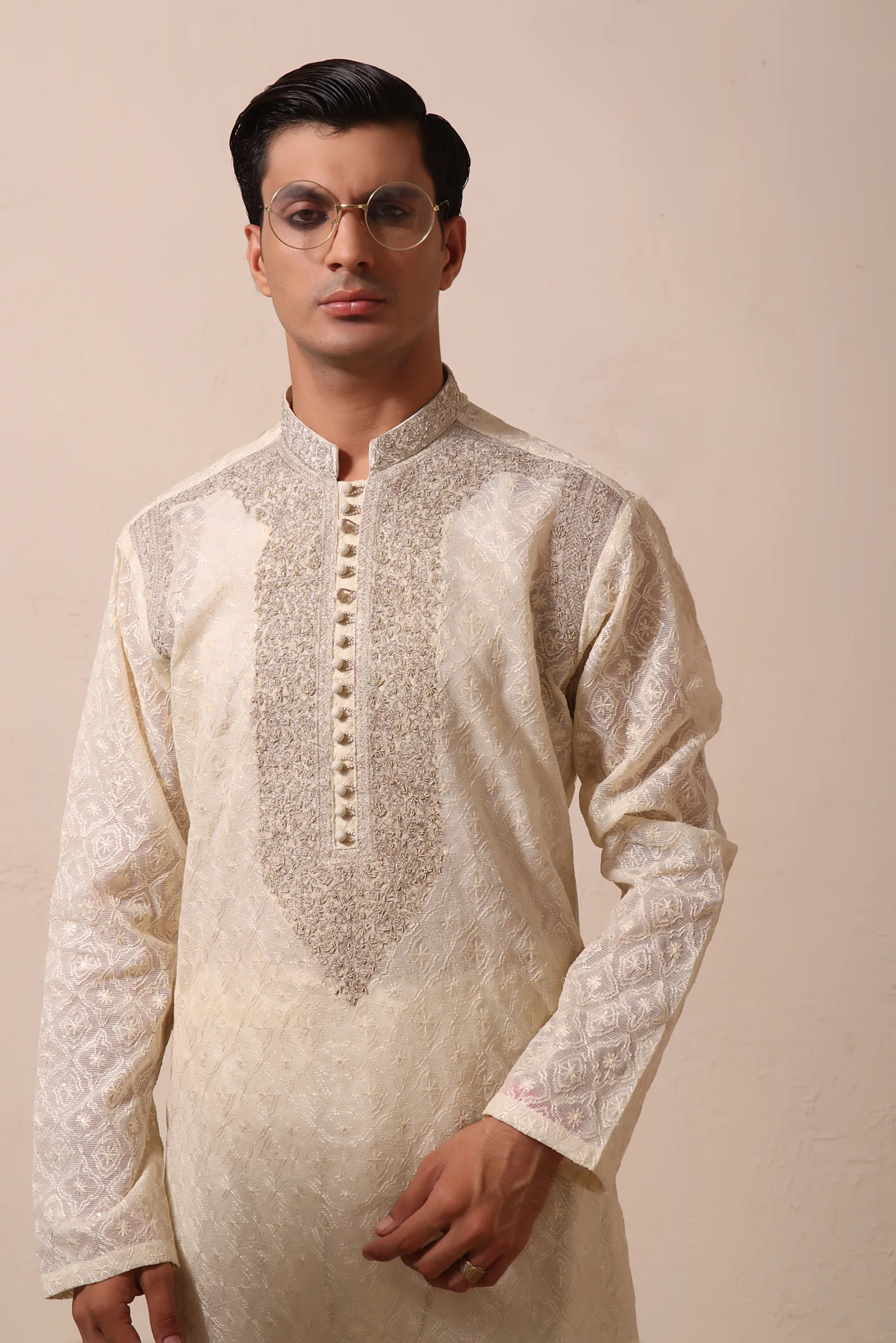Eggsell Off-White Embroidered Kurta