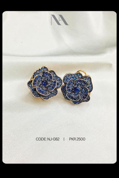 Lovely blue rose studs