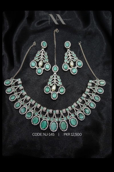 Jade Aura Necklace Set | Green Stone Bridal Jewelry 2025