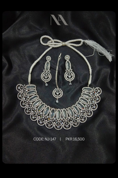 Emerald Silver Set | Green & Silver Bridal Jewelry 2025