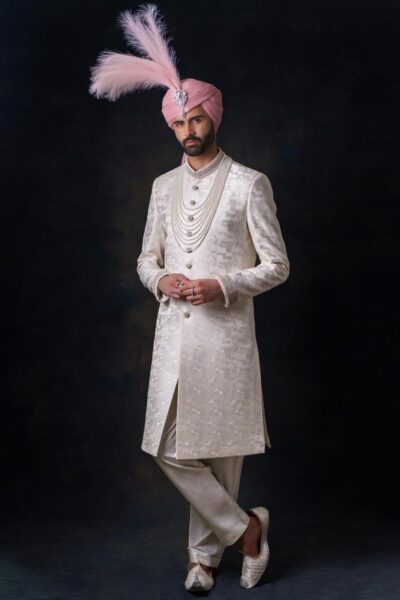 Royale Souveraineté Sherwani: The Ultimate Pakistani Traditional Weddings Sherwani for Groom