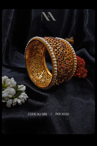 Bridal Luxe Karra – Elegant Gold Bridal Bangle | Naushemian