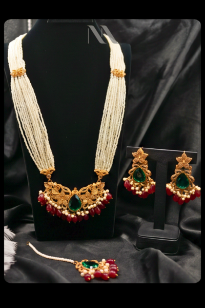 jewellery set 0- briadlset - necklace earrings tikka