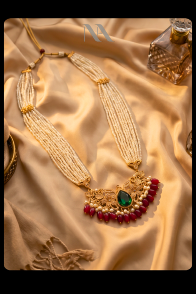 mala - jewellery set 0- briadlset - necklace earrings tikka