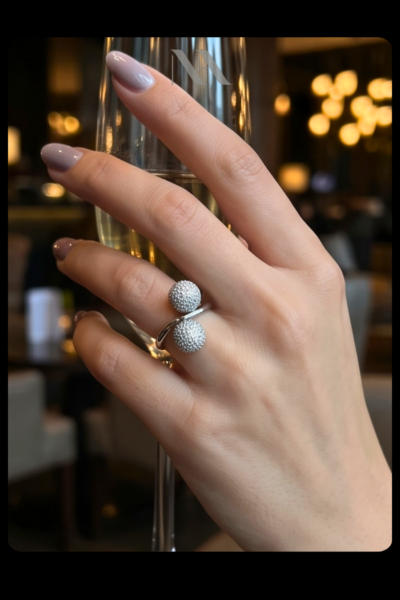 CRYSTAL SPHERE STATEMENT RING