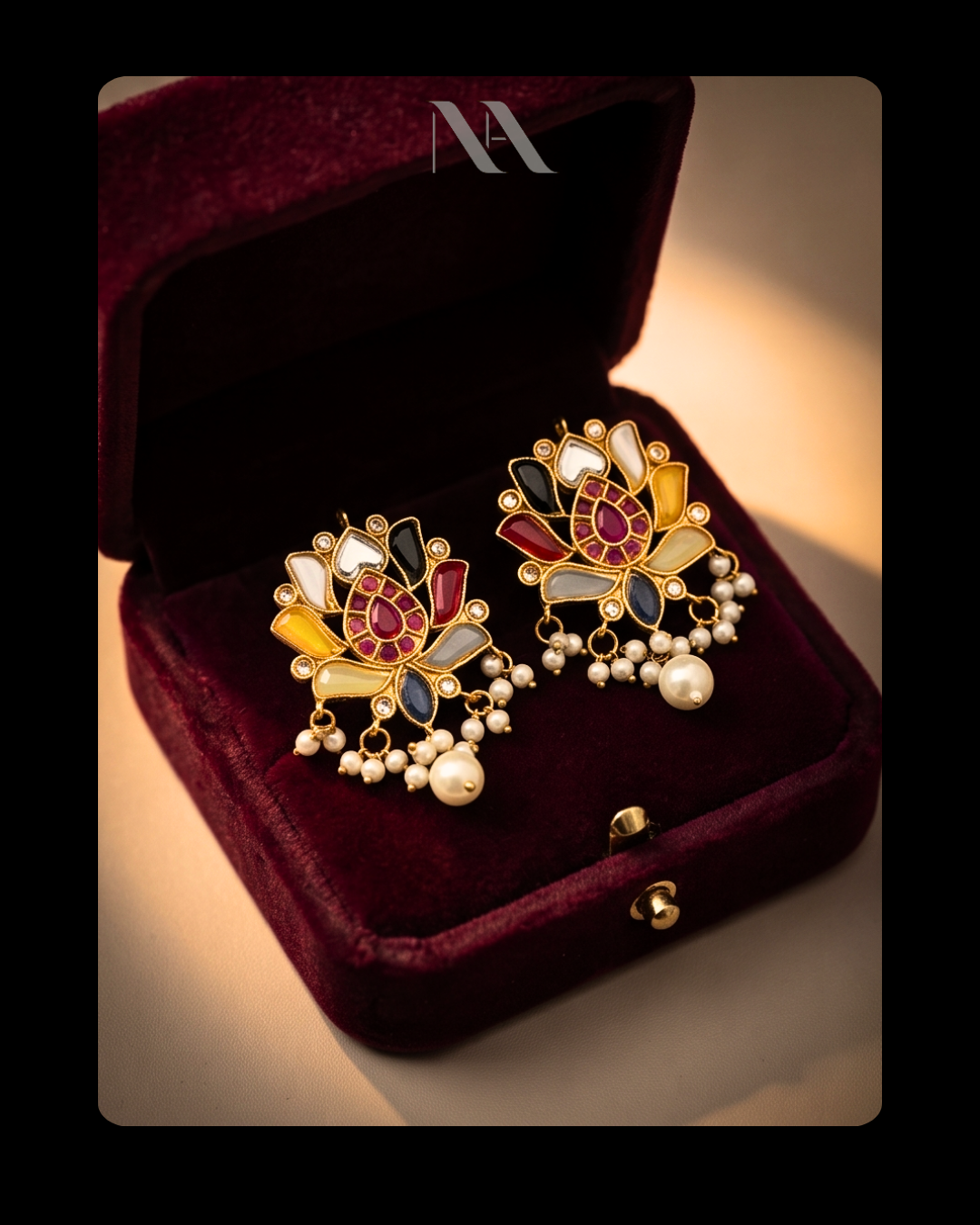 1000520044.png VIBRANT FLORAL STUD EARRINGS