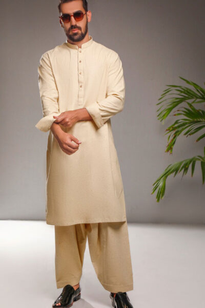 Kurta for men - Mens Kurta - Kurta Pajama - Men in Kurta