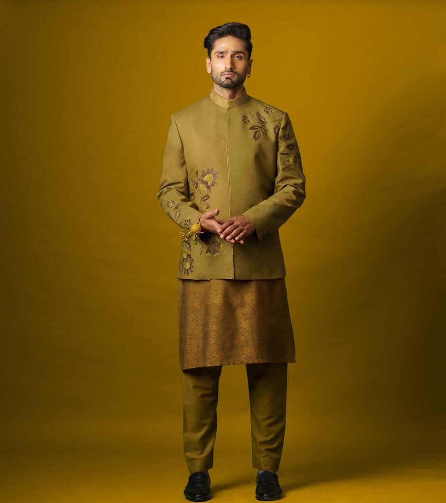 naushemian prince coat aug2021 2 a