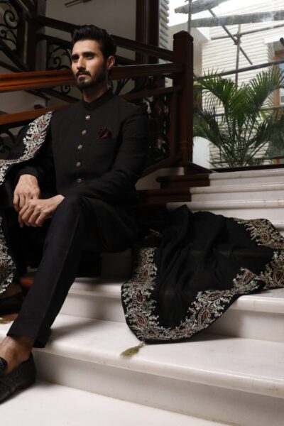 Mens wear Sherwani for groom by the best sherwani designer in Karachi PAKITSAN