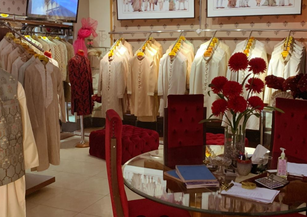 Luxury Sherwani Designs by Nauman Arfeen at Naushemian, Classic Sherwani Designs, Grooms Sherwani, Sherwani Designs, SHerwani for men, Wedding Outfits, Wedding Sherwani Luxury Sherwani Designs by Nauman Arfeen at Naushemian, Classic Sherwani Designs, Grooms Sherwani, Sherwani Designs, SHerwani for men, Wedding Outfits, Wedding Sherwani