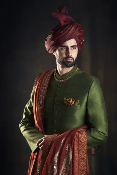 green sherwani - sherwani for men- sherwani for groom - Sherwani for men - Sherwani for groom - sherwani prices - black sherwani - sherwani for groom of best sherwani designer in Pakistan