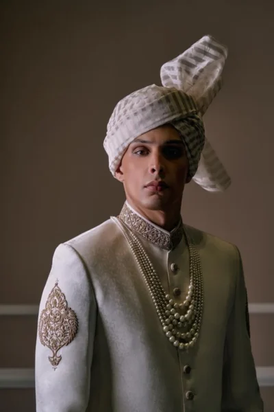 White Sherwani for groom with matching turban and matching sherwani inner suit - Buy white sherwani of naushemian by nauman arfeen