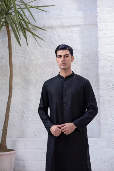 DAZZLING BLACK EMBROIDERED KURTA FOR MEN