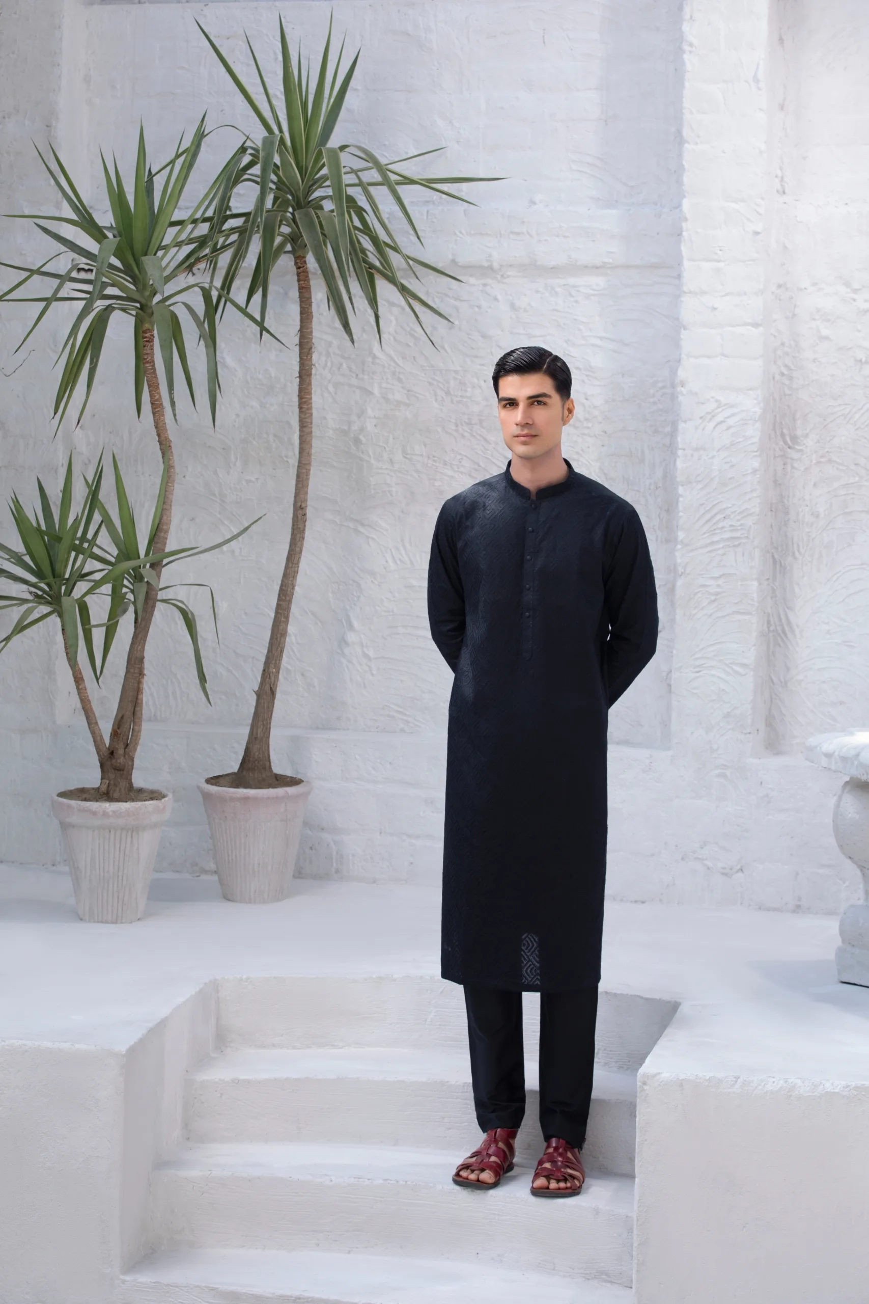 DAZZLING BLACK EMBROIDERED KURTA FOR MEN