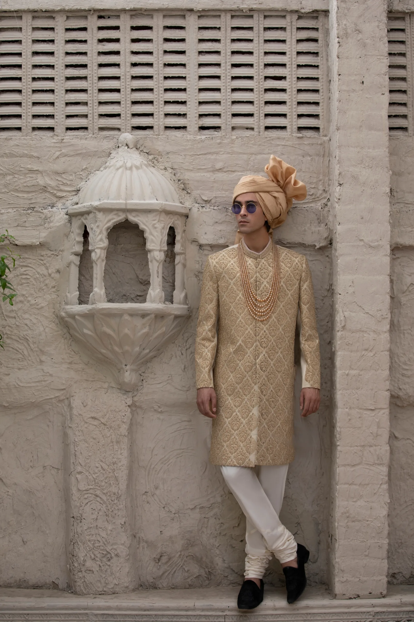 Gold sherwani for groom – sherwani for men – wedding dresses – designer sherwani Gold sherwani for groom - sherwani for men - wedding dresses - designer sherwani
