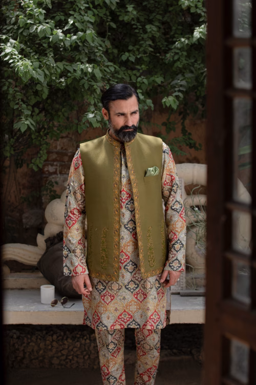 Elegant Green Waistcoat for men