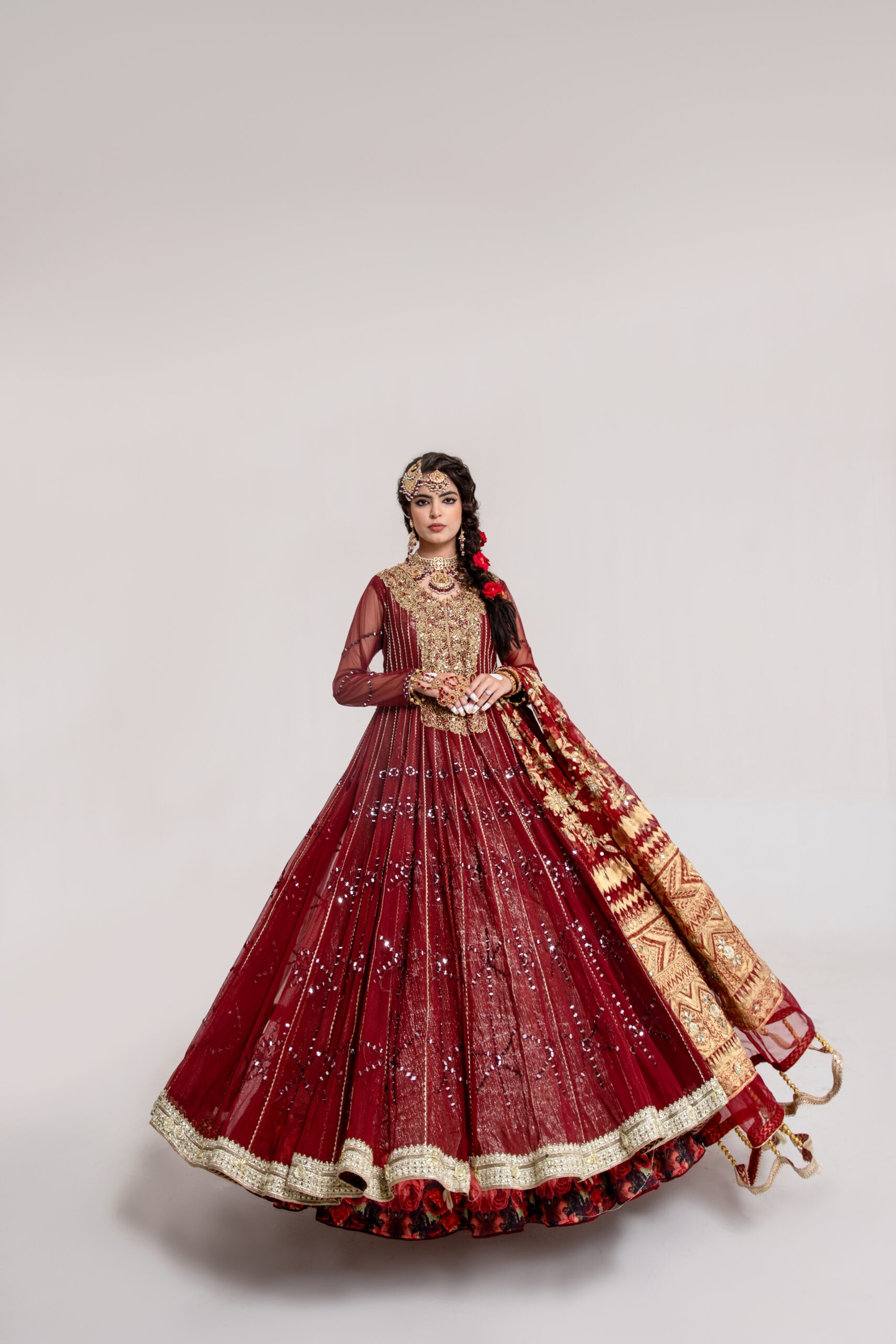 B612_20241210_174624_658 bridal dress