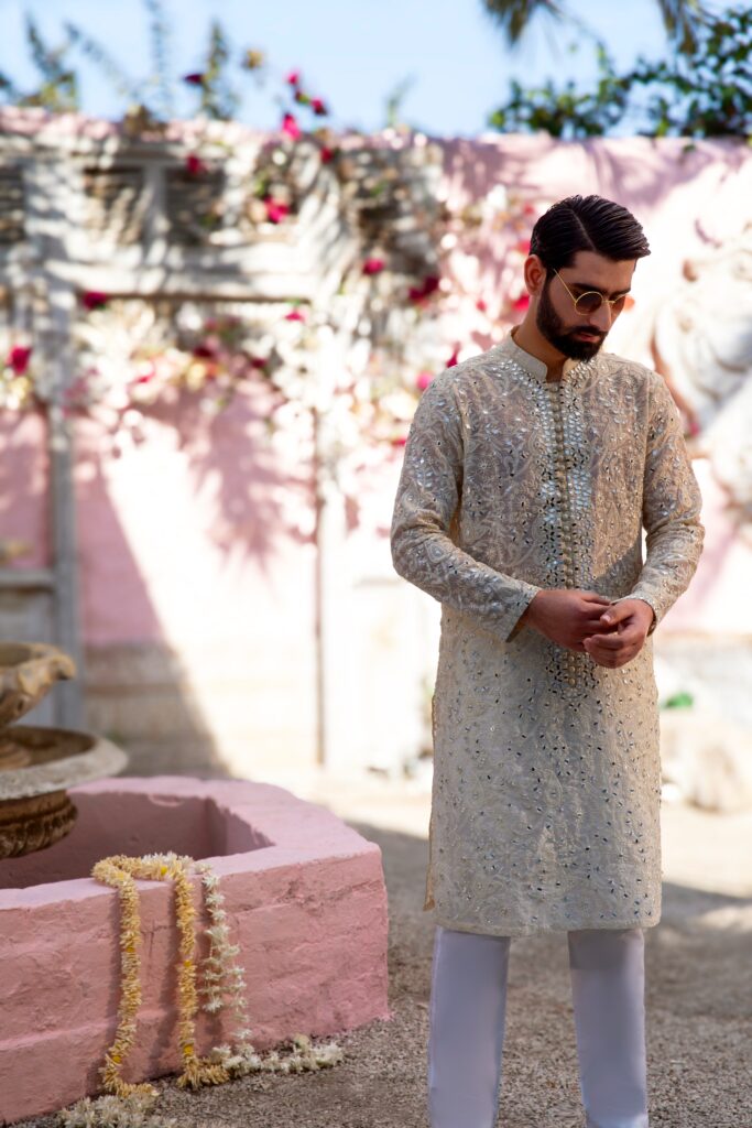 GLEAM EDGE CHIKANKARI MIRROR KURTA – HAND-EMBROIDERED MEN'S KURTA WITH MIRROR WORK AND LOOP BUTTONS