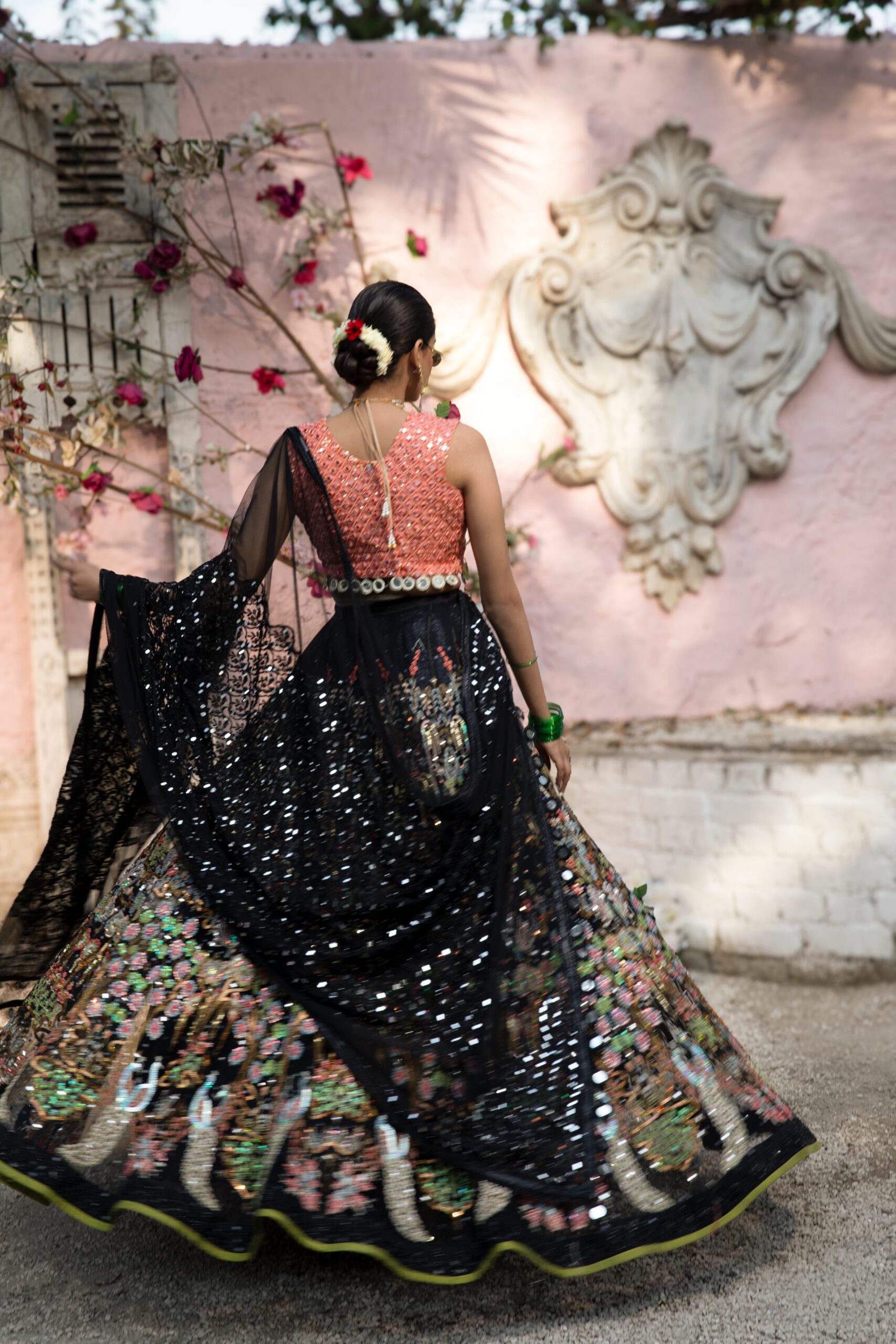 traditional pakistani wedding dresses for groom and bride