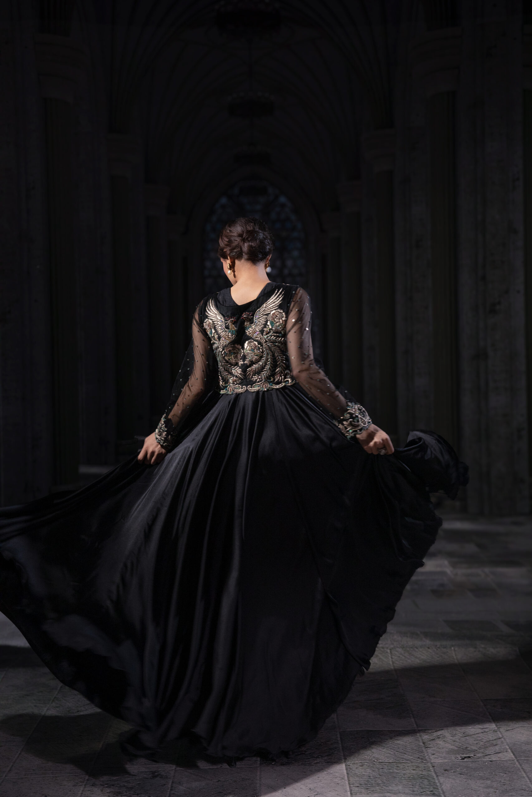 ÉTOILE collection by Nauman Arfeen is a story chosen to tell through fabric, craftsmanship, light and emotion. The Genesis is the first chapter of a five-part journey