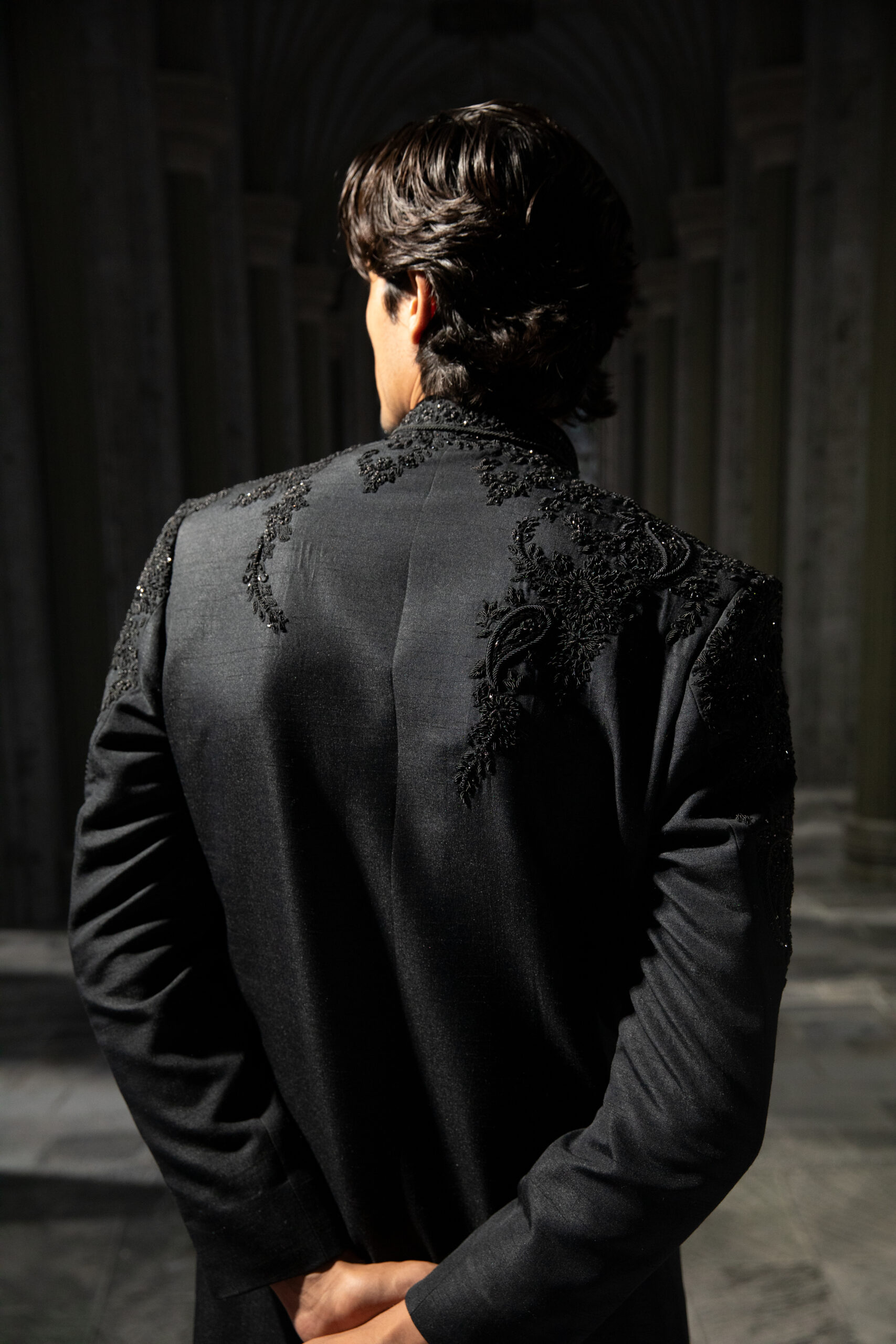 ÉTOILE collection by Nauman Arfeen is a story chosen to tell through fabric, craftsmanship, light and emotion. The Genesis is the first chapter of a five-part journey