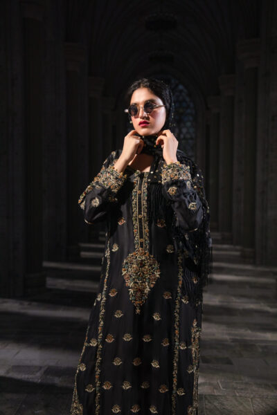 Viola Reverence Couture Dress | Naushemian ÉTOILE Couture Pakistan