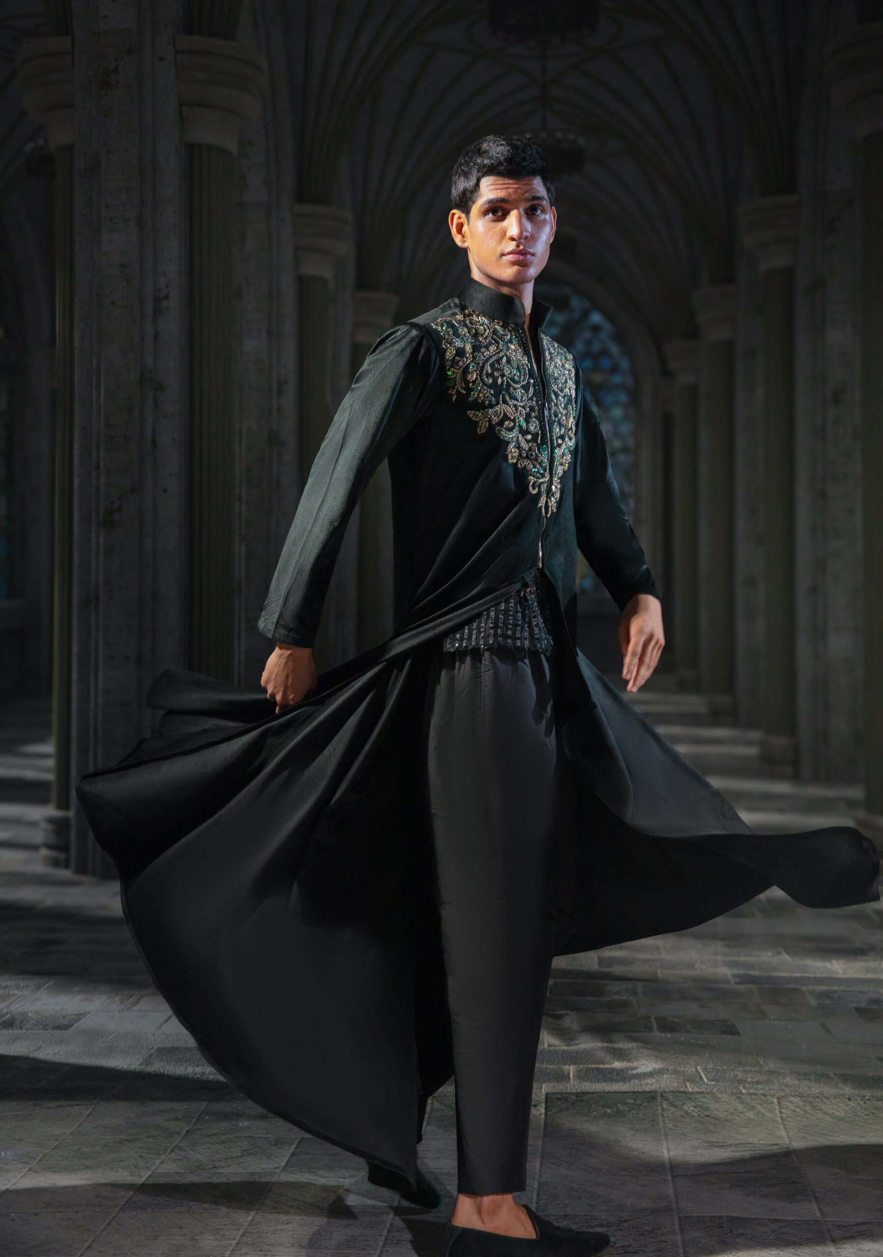 Midnight Velvet Sovereign Kurta, Naushemian ÉTOILE Collection, Nauman Arfeen Designer Wear, Luxury Velvet Couture Pakistan, Front Open Long Tail Kurta, Fashion Week Couture 2026, Designer Groom’s Kurta Pakistan, Heritage Craftsmanship Menswear, Regal Couture Tailoring, Luxury Occasion Dressing