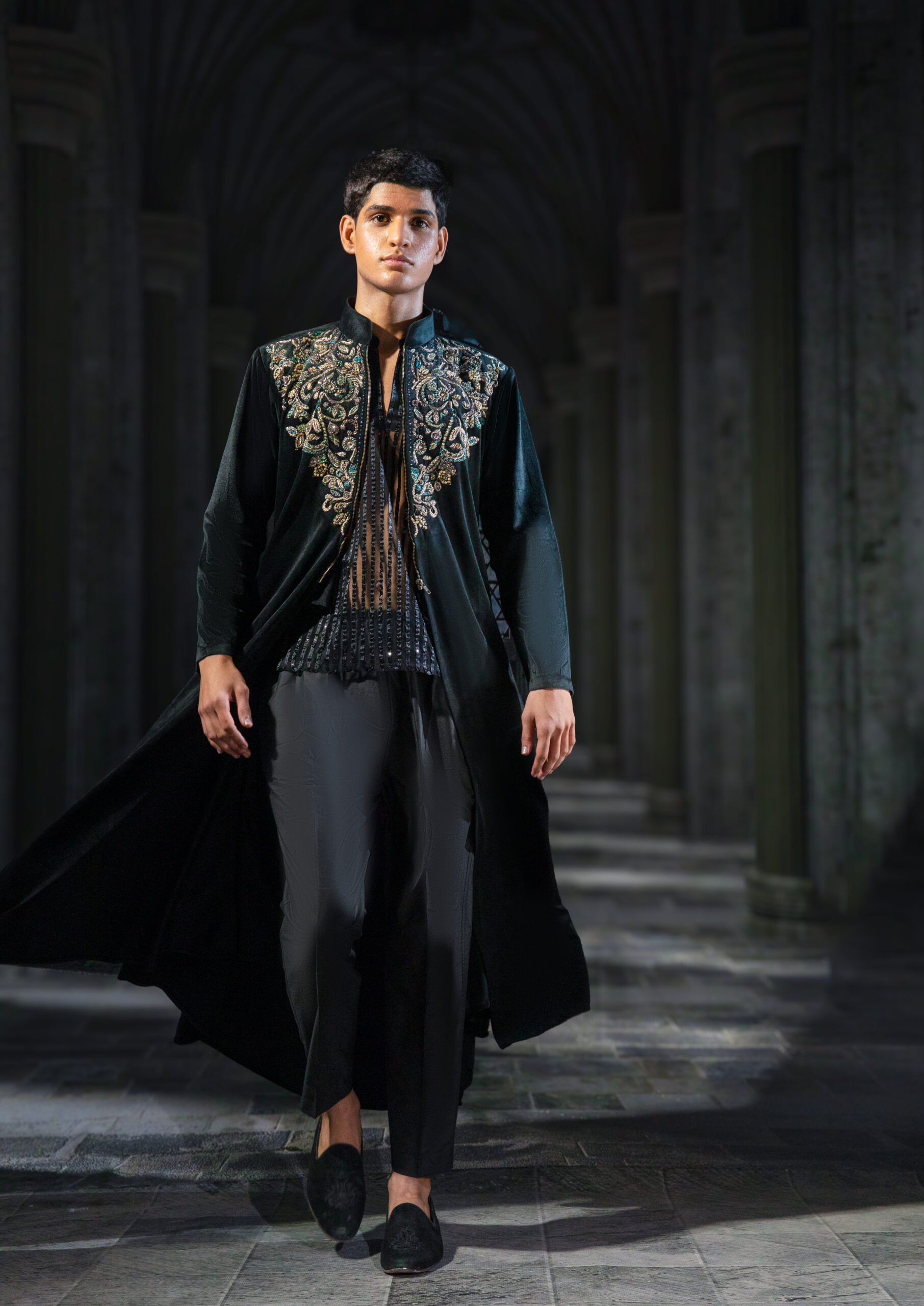 Midnight Velvet Sovereign Kurta, Naushemian ÉTOILE Collection, Nauman Arfeen Designer Wear, Luxury Velvet Couture Pakistan, Front Open Long Tail Kurta, Fashion Week Couture 2026, Designer Groom’s Kurta Pakistan, Heritage Craftsmanship Menswear, Regal Couture Tailoring, Luxury Occasion Dressing