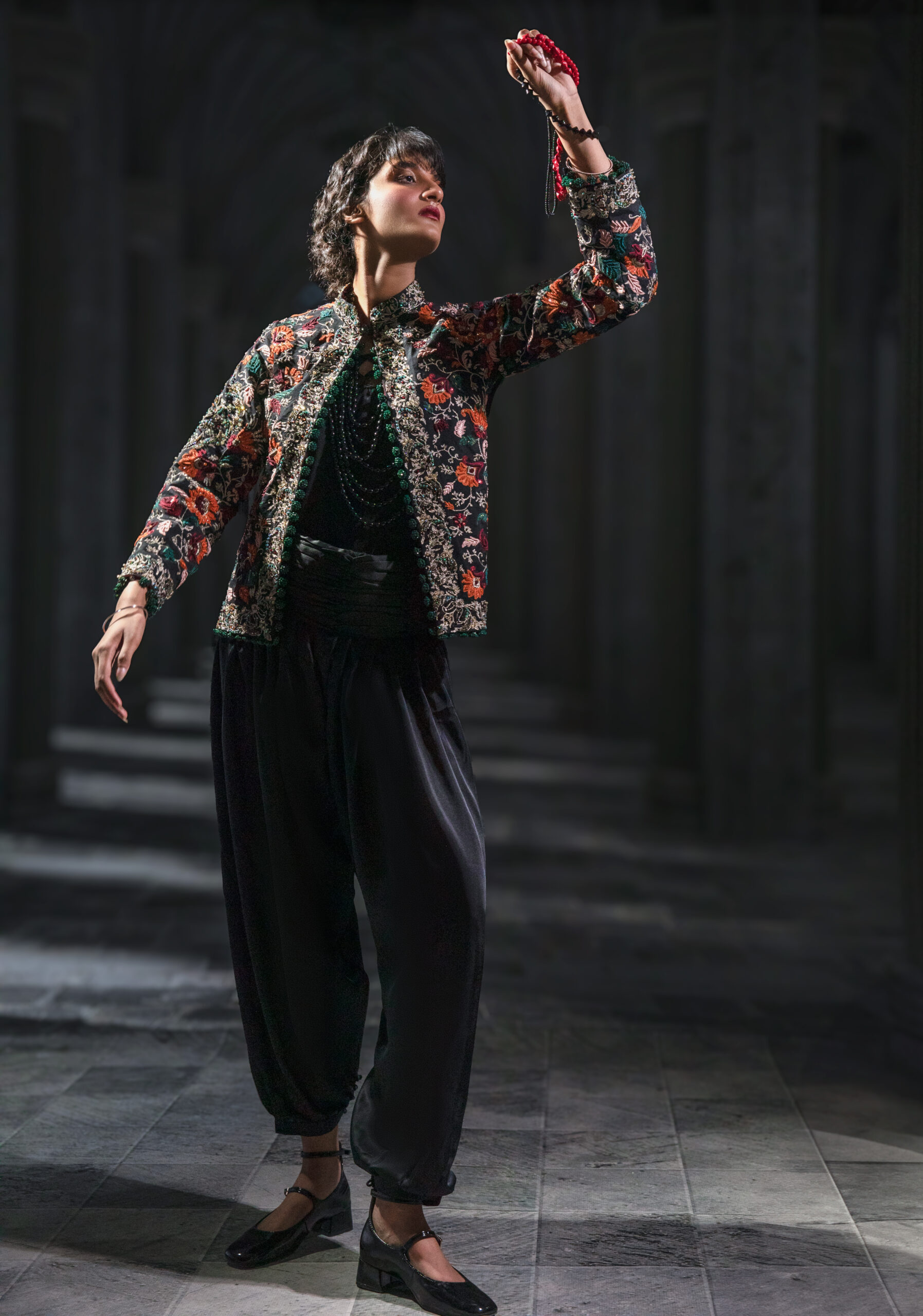 Verdant Floral Ladies Jacket, Naushemian ÉTOILE Collection, Nauman Arfeen Designer Wear, Luxury Hand Embroidered Ladies Jacket Pakistan, Floral Motif Couture Jacket, Fashion Week Couture 2026, Designer Women’s Ensemble Pakistan, Heritage Craftsmanship Womenswear, Regal Couture Tailoring, Luxury Occasion Dressing