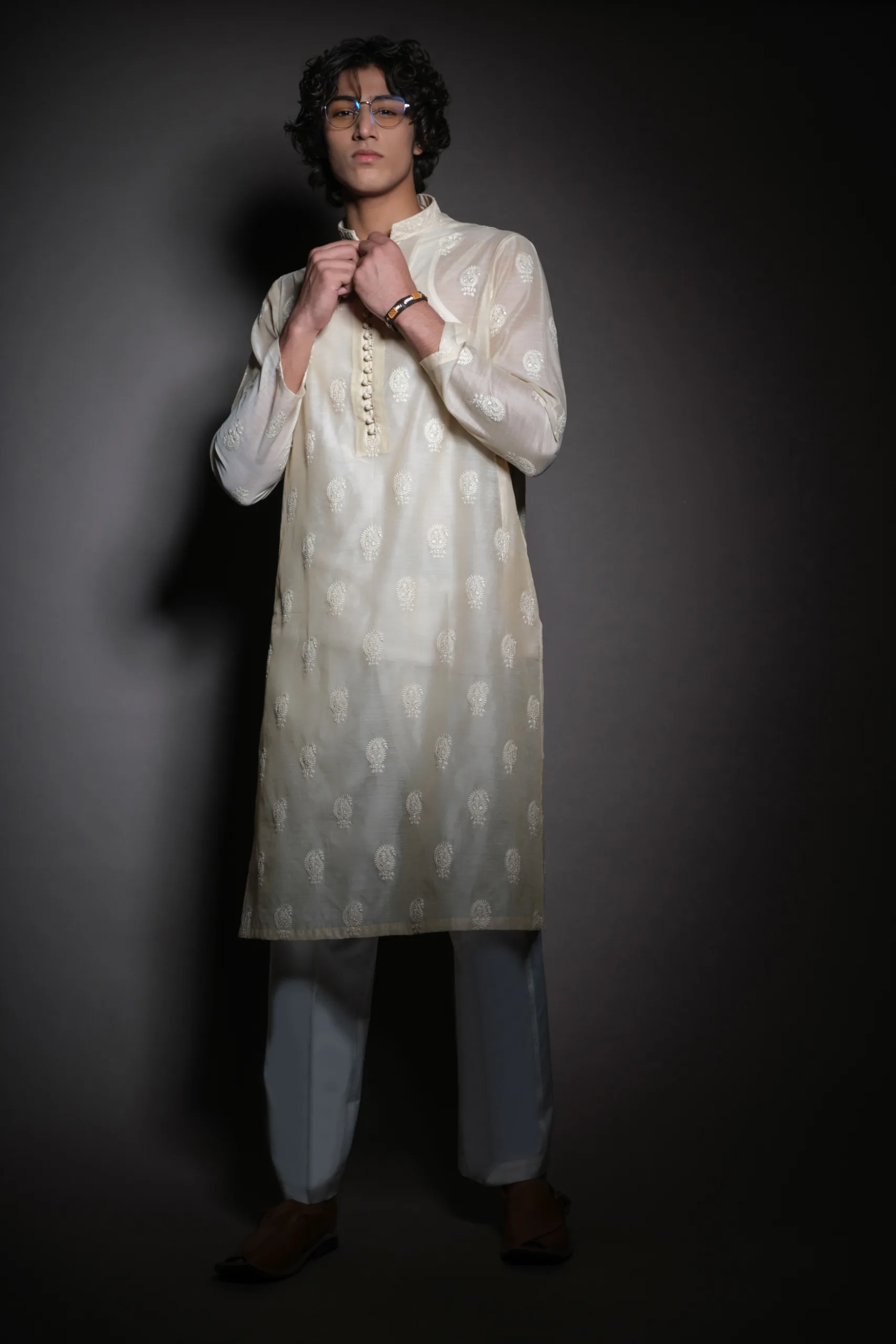 Embroidered Off-White Men's Kurta of Naushemian by Nauman Arfeen