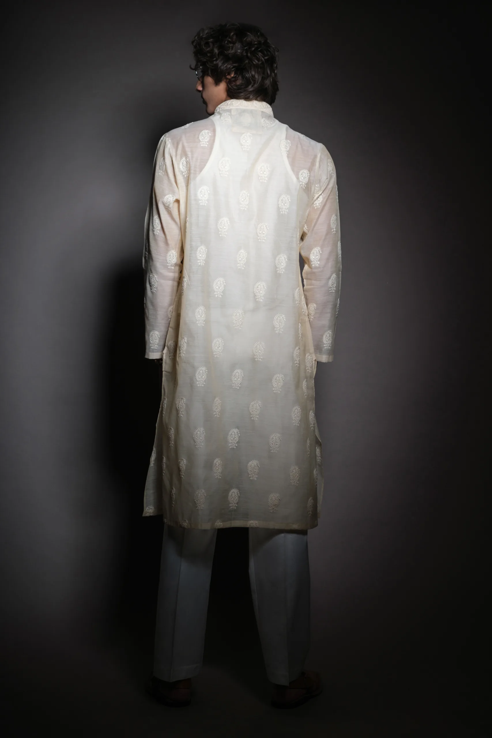 Embroidered Off-White Men's Kurta of Naushemian by Nauman Arfeen Embroidered Off-White Men's Kurta of Naushemian by Nauman Arfeen