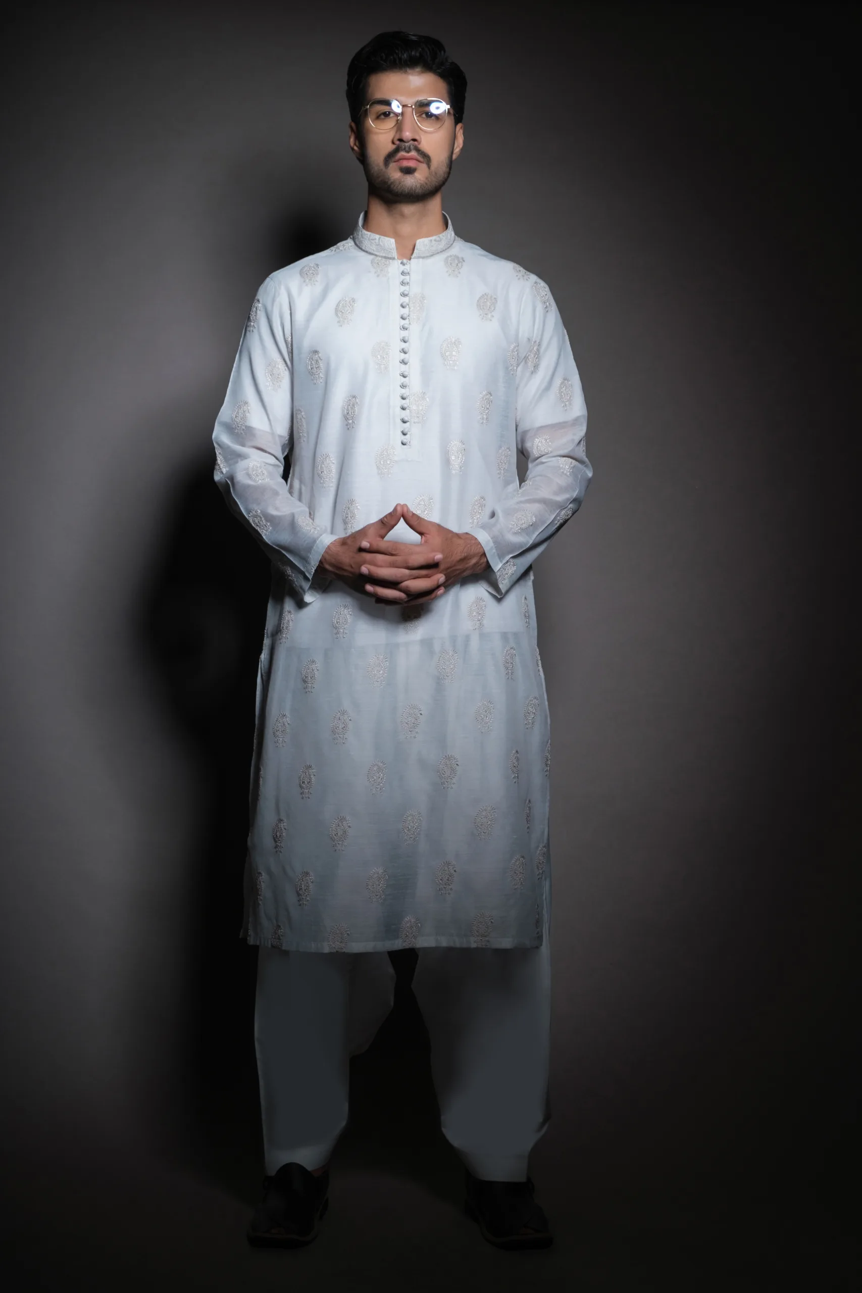 embroidered frost white mens kurta of Naushemian by Nauman Arfeen embroidered frost white mens kurta of Naushemian by Nauman Arfeen