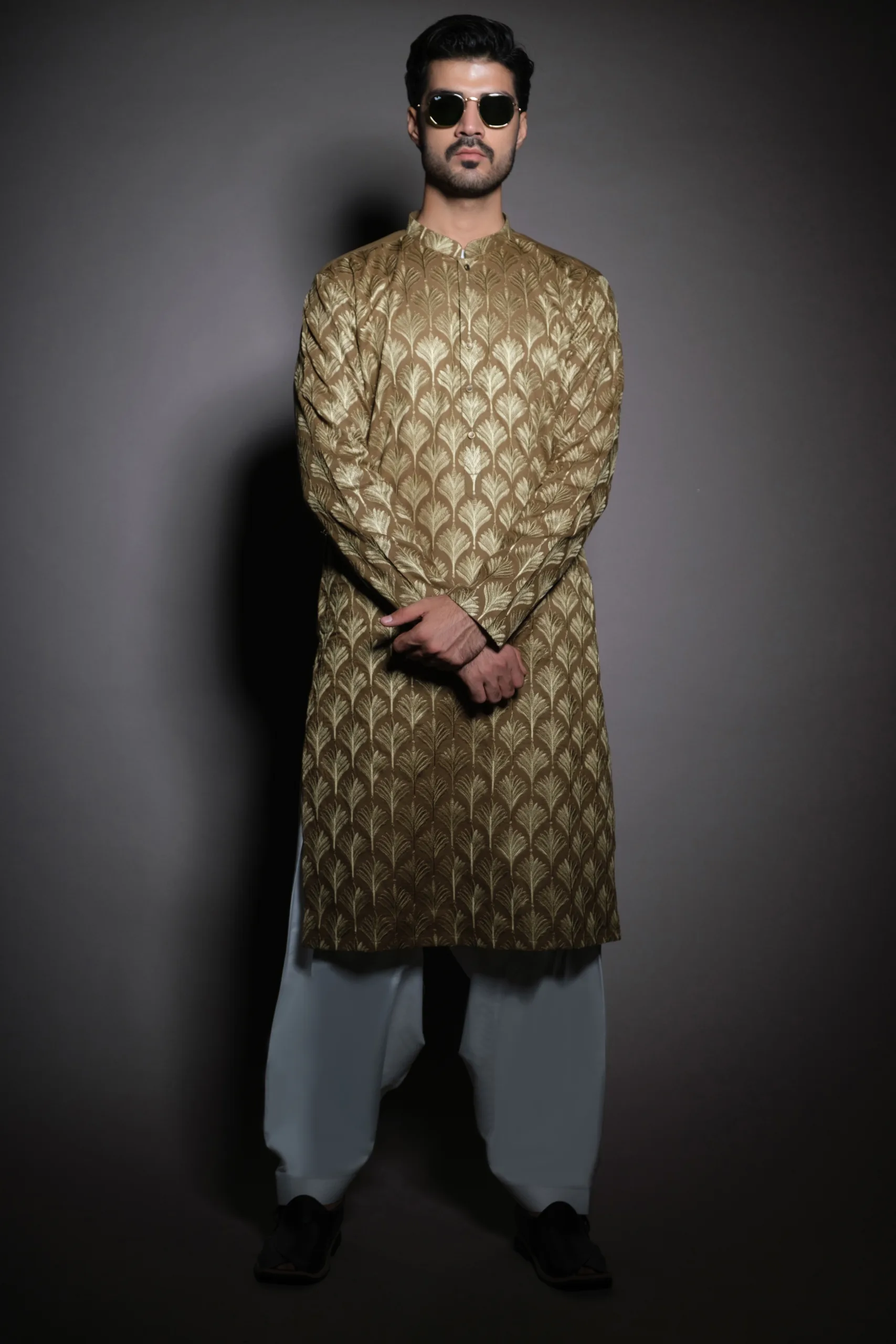 Front-embroidered flaxen kurta for men of Naushemian by Nauman Arfeen
