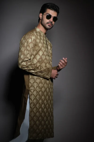 Front-embroidered flaxen kurta for men of Naushemian by Nauman Arfeen