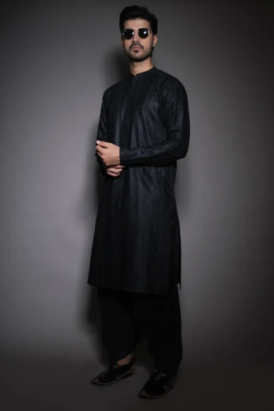 GRACEFUL BLACK KURTA FOR MEN