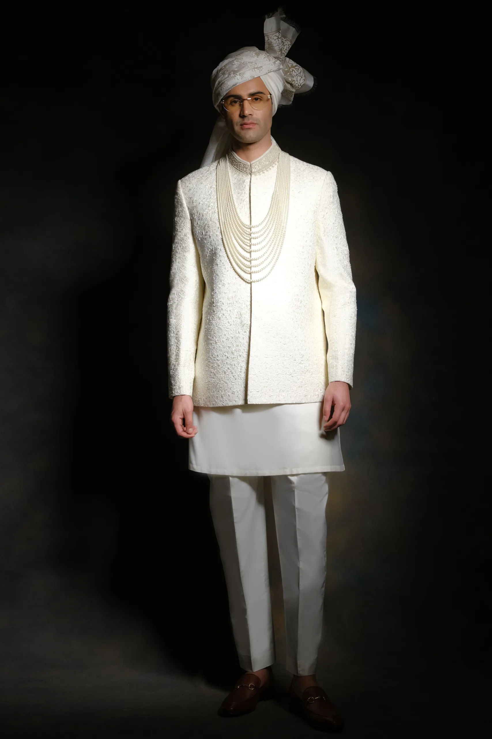 Off-White Classical Embroidered Prince Coat for men designed for the stylish gentleman Off-White Classical Embroidered Prince Coat for men designed for the stylish gentleman