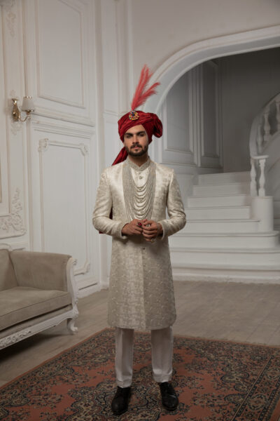 Royal Sherwani for Groom 2025 by Nauman Arfeen – Luxury Pakistani Wedding Sherwani in traditional heritage design with embroidery and prince coat style