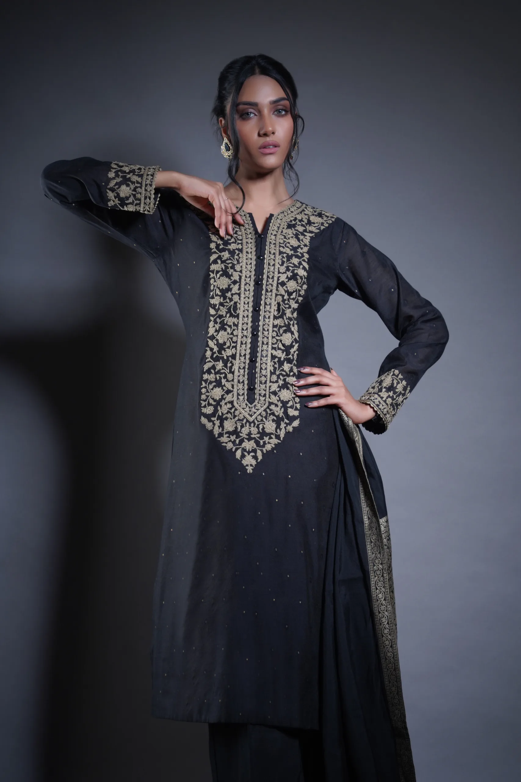 Rustic Gold-Embroidered Black Suit for women by Naushemian by Nauman Arfeen Rustic Gold-Embroidered Black Suit for women by Naushemian by Nauman Arfeen