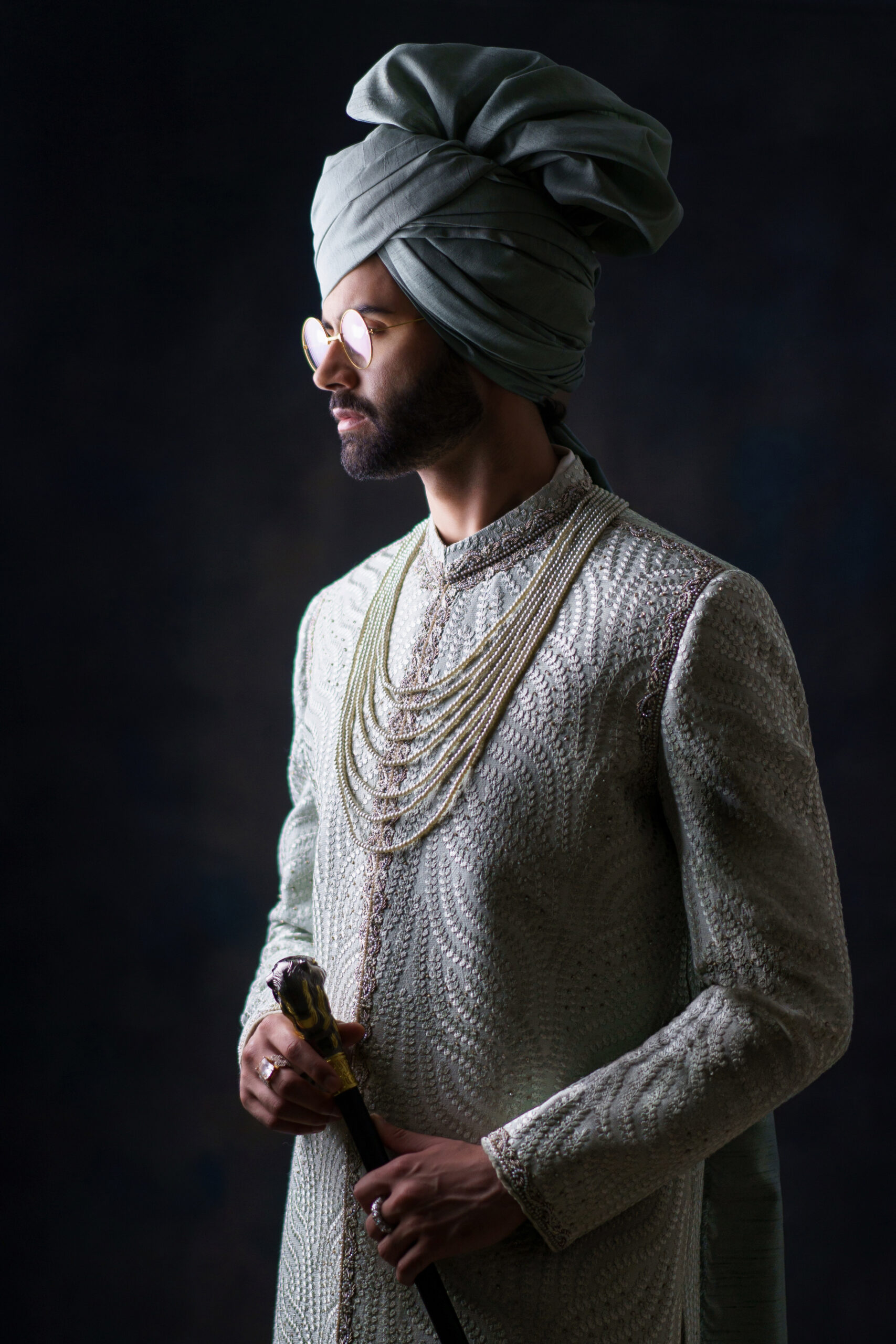 white sherwani - sherwani men - sherwani for groom - best sherwani