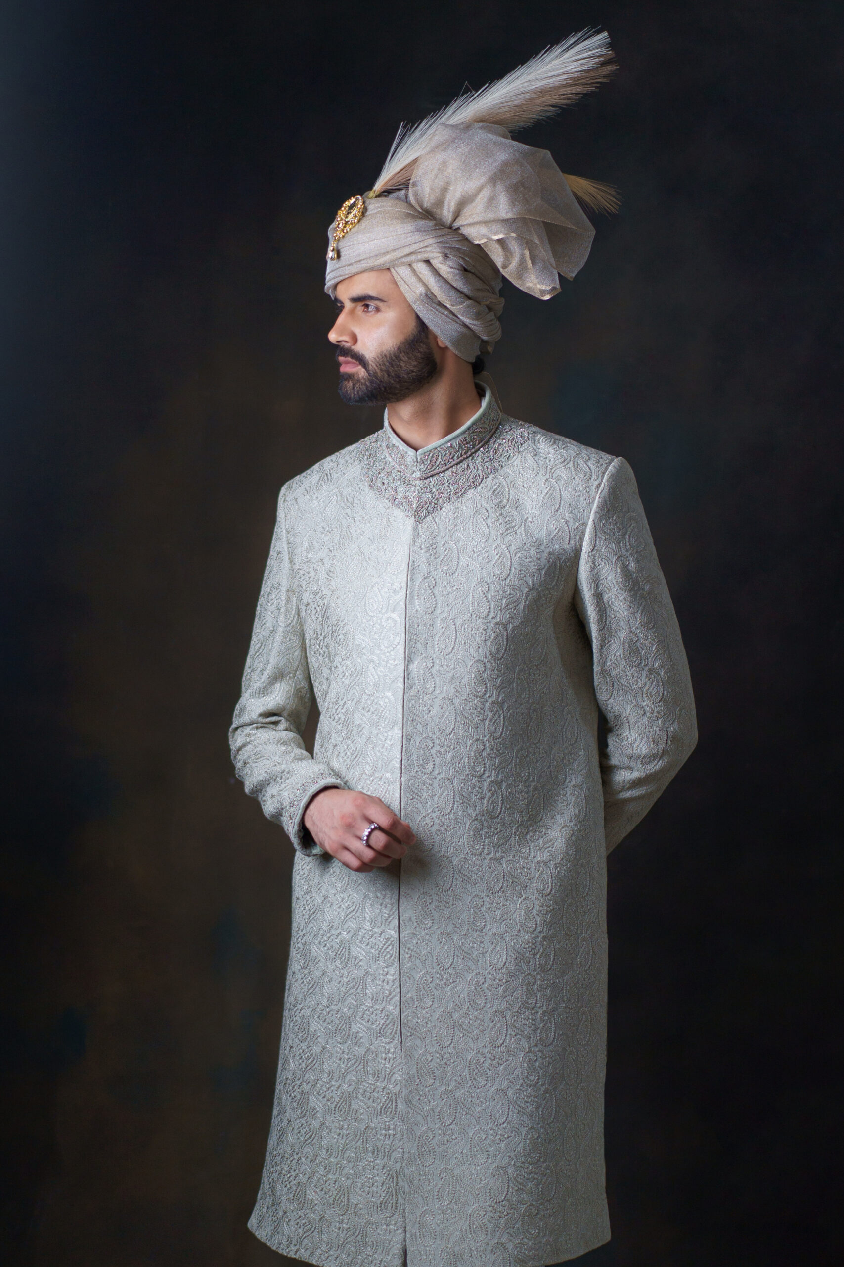 white sherwani - sherwani men - sherwani for groom - best sherwani