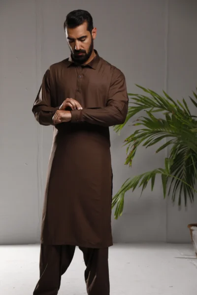 Kurta for men - Mens Kurta - Kurta Pajama - Men in Kurta