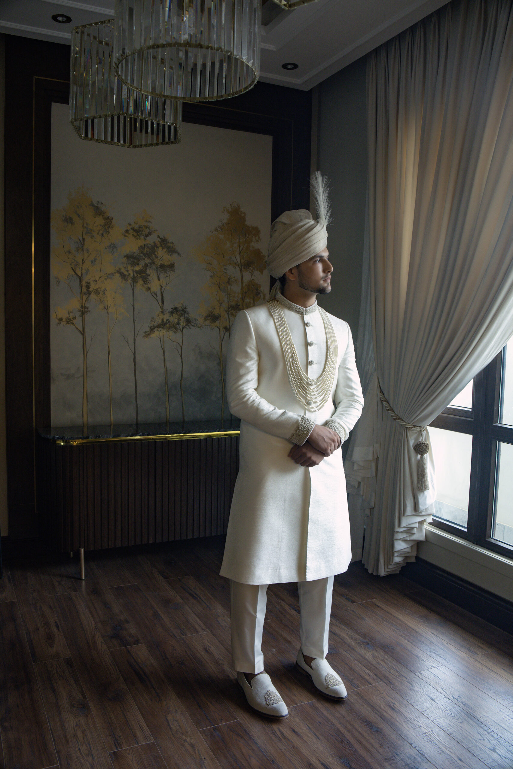 Farhaad - Traditional Pakistani groom Sherwani for Groom - White sherwani for groom - ivory white sherwani - best sherwani in karachi
