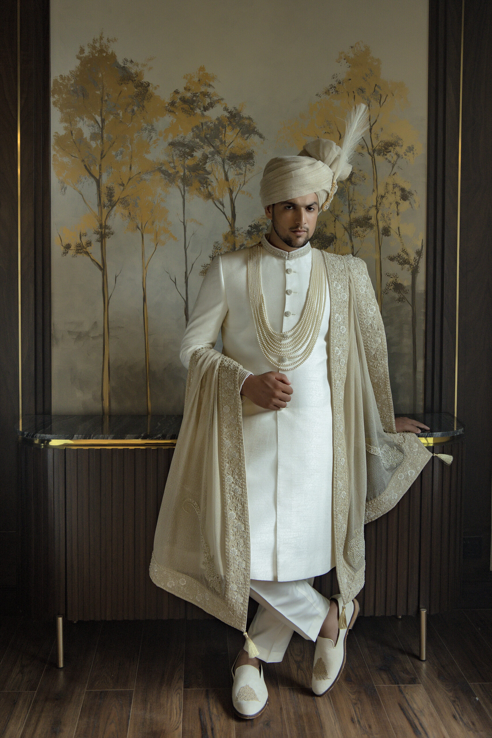 Farhaad - Traditional Pakistani groom Sherwani for Groom - White sherwani for groom - ivory white sherwani - best sherwani in karachi