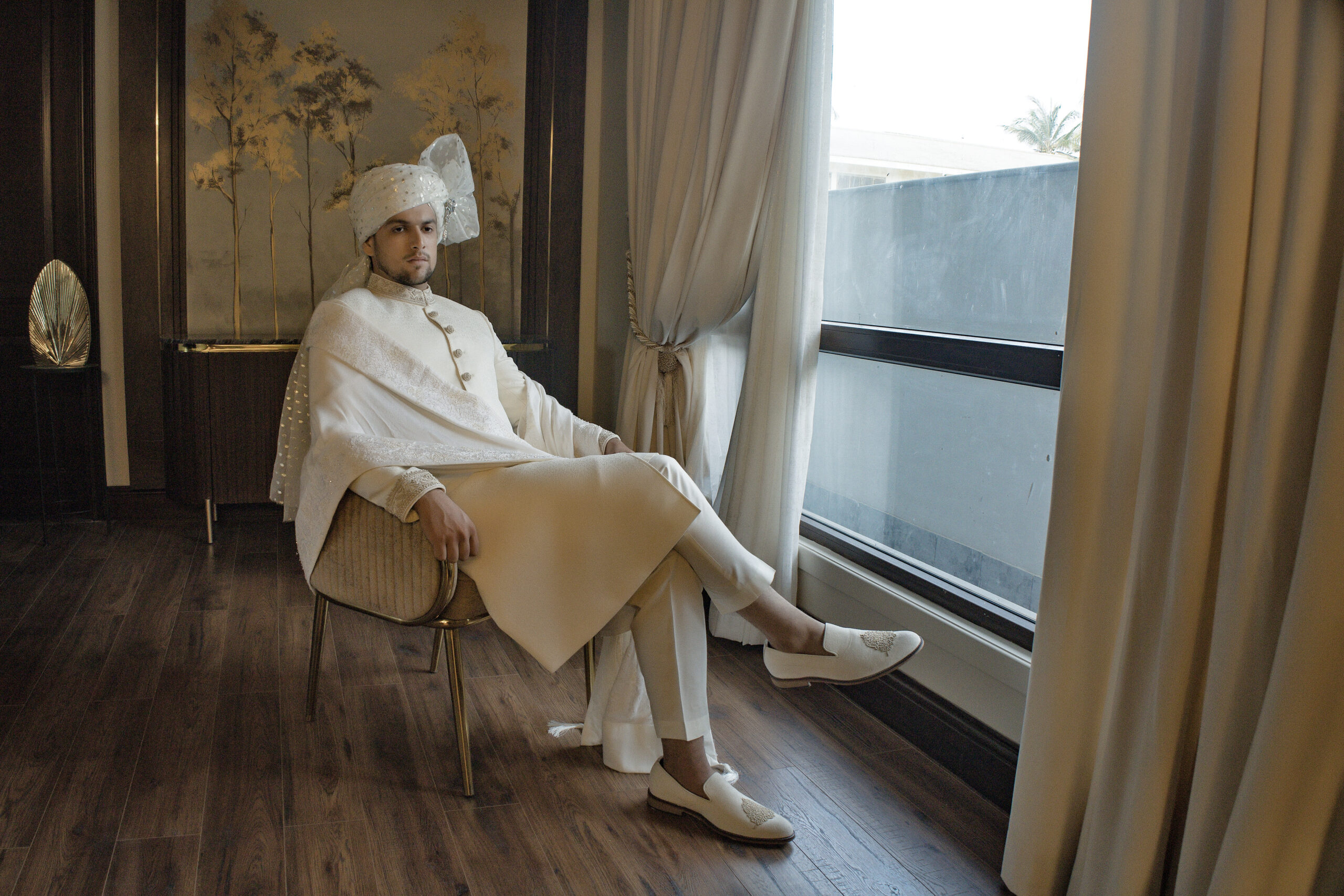Farhaad - Traditional Pakistani groom Sherwani for Groom - White sherwani for groom - ivory white sherwani - best sherwani in karachi