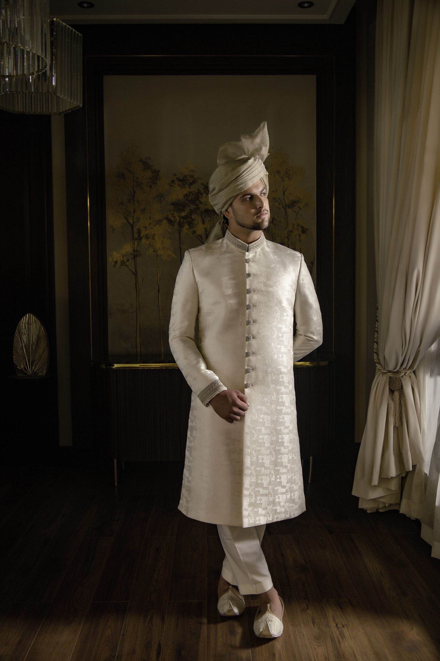 Farhaad - Traditional Pakistani groom Sherwani for Groom - White sherwani for groom - ivory white sherwani - best sherwani in karachi