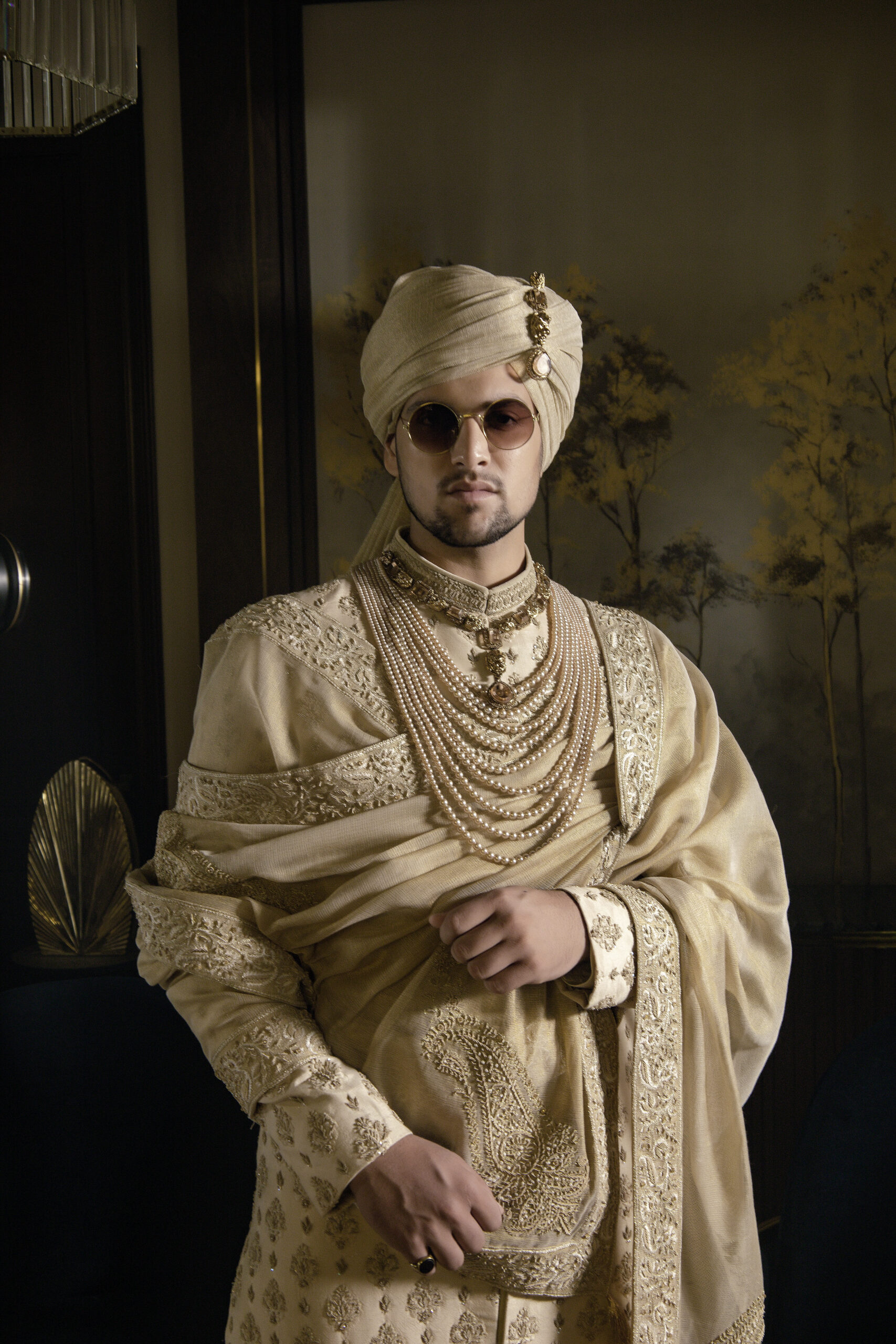 Farhaad - Traditional Pakistani groom Sherwani for Groom - White sherwani for groom - ivory white sherwani - best sherwani in karachi