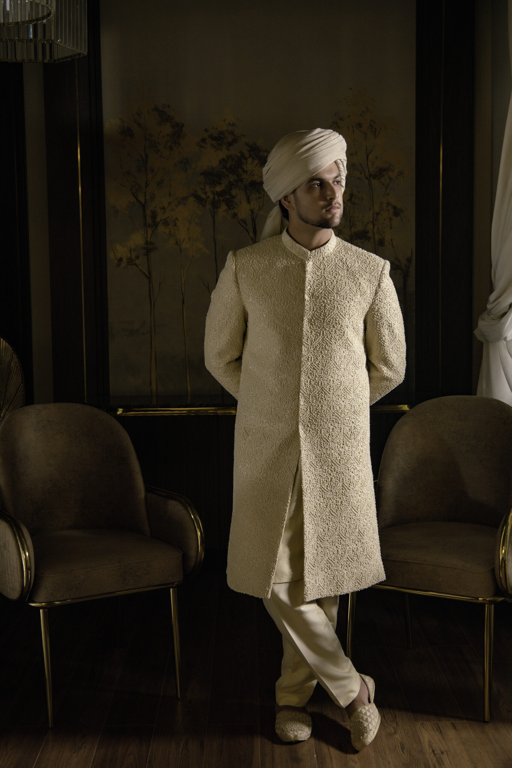 Farhaad - Traditional Pakistani groom Sherwani for Groom - White sherwani for groom - ivory white sherwani - best sherwani in karachi