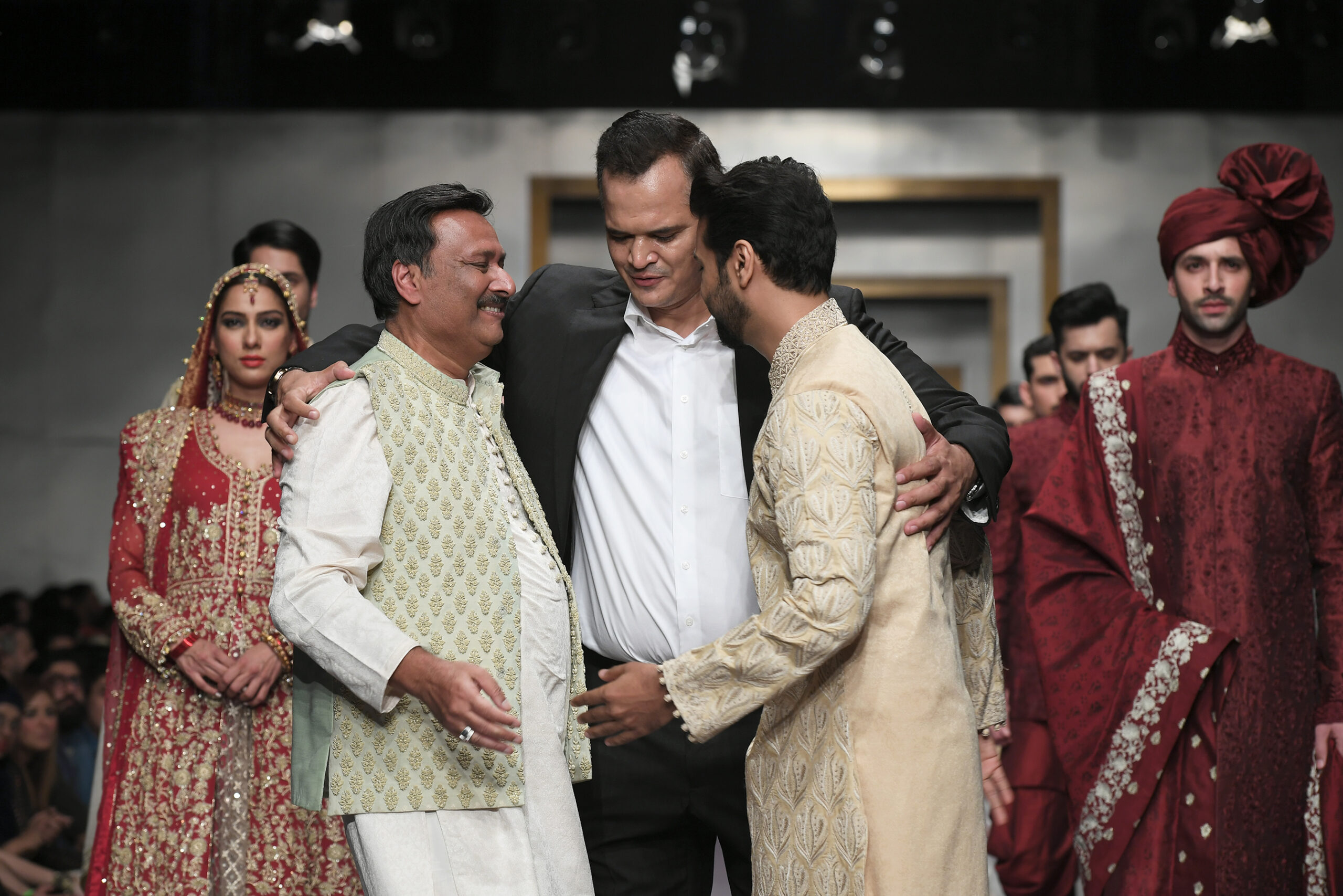 Designer nauman arfeen - best designer in pakistan